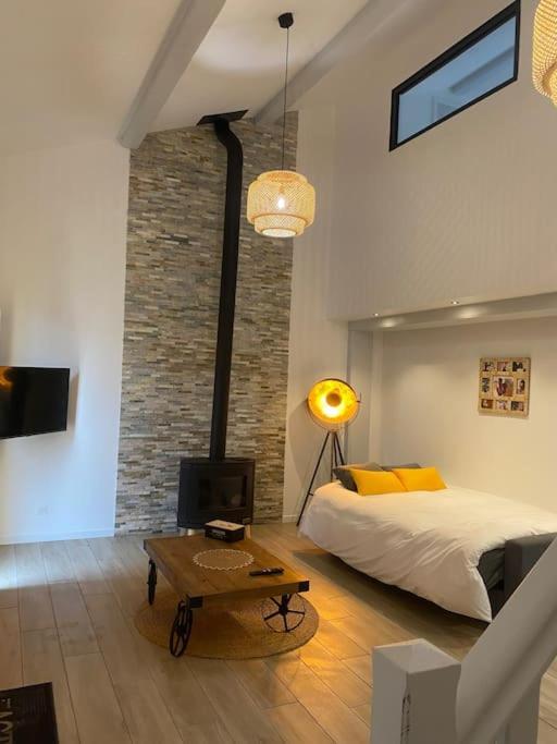 Le Lion D'Or Apartment Bessines ภายนอก รูปภาพ
